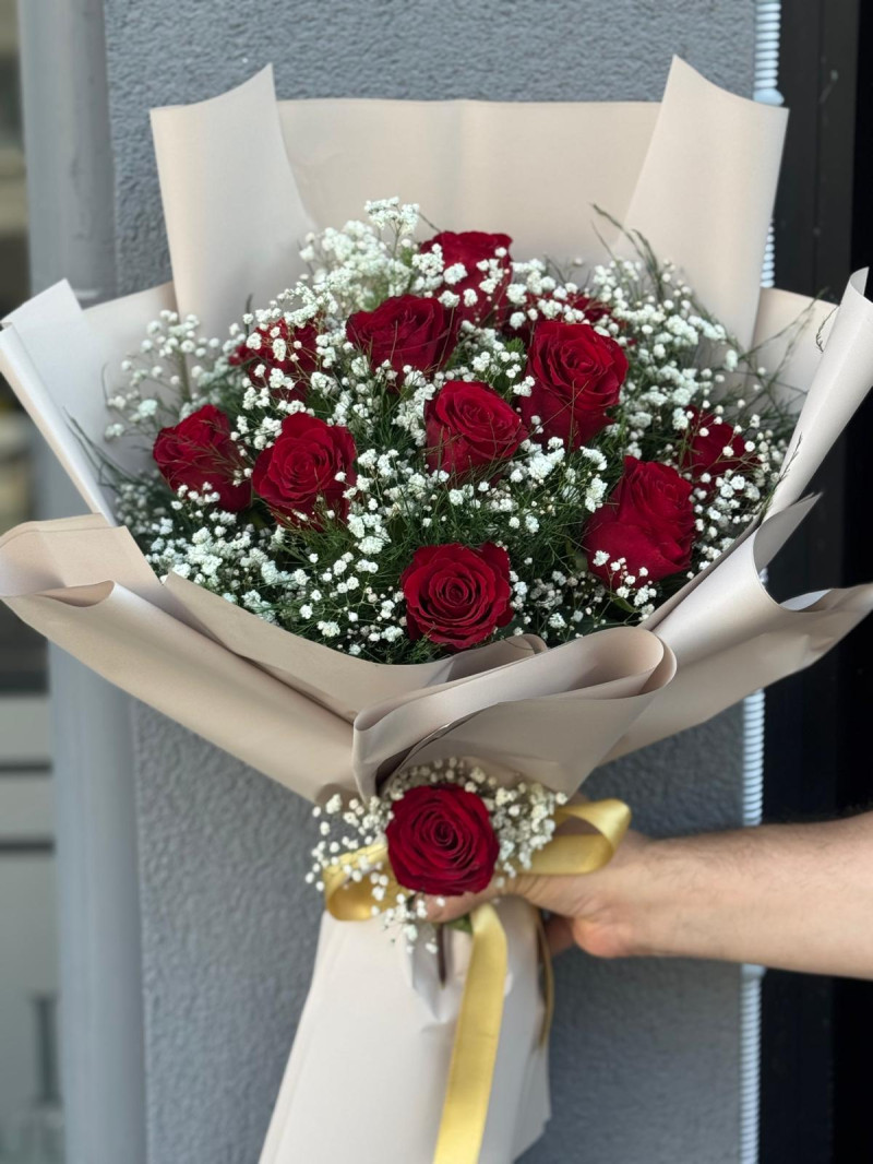 L 11 GÜLLÜ KREM KAĞITLI BUKET