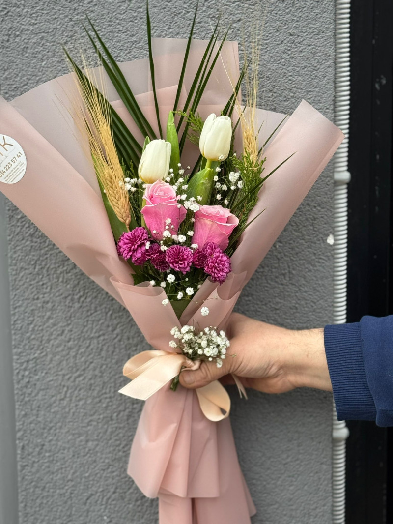 BEYAZ LALE PEMBE GÜL